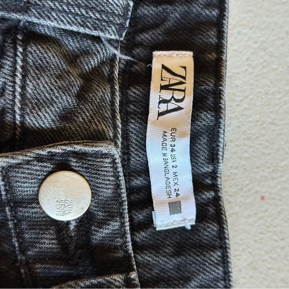Zara Black Jean Shorts High-Waisted Distressed - Picture 5 of 5